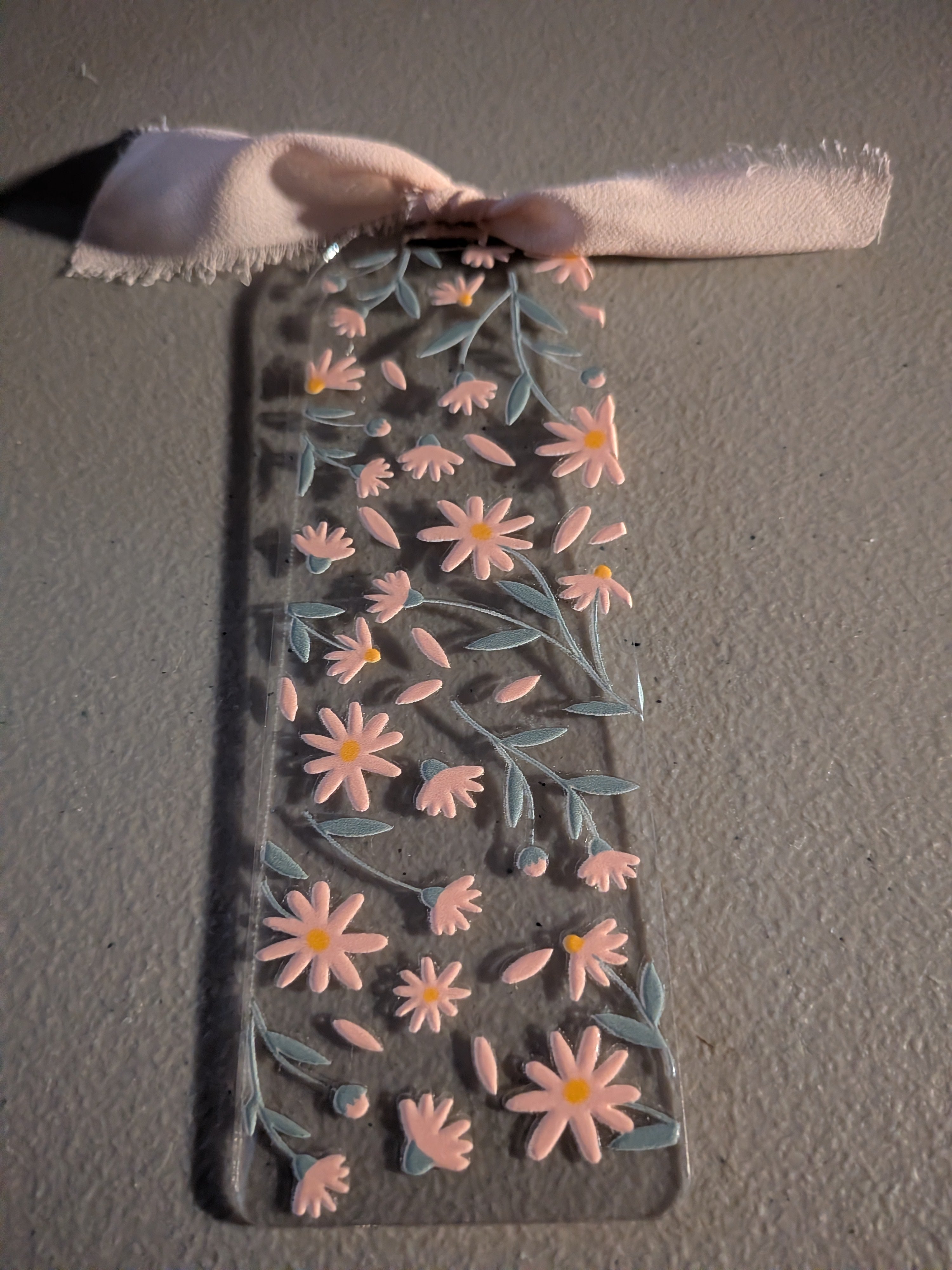🔥NEW!🔥 Floral acrylic bookmarks with tassel