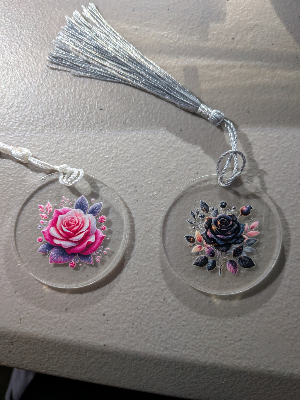 🔥💧NEW 💧🔥Round Bookmarks